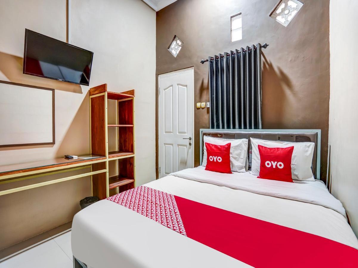 Oyo 90886 Sunset View Homestay Hotel
